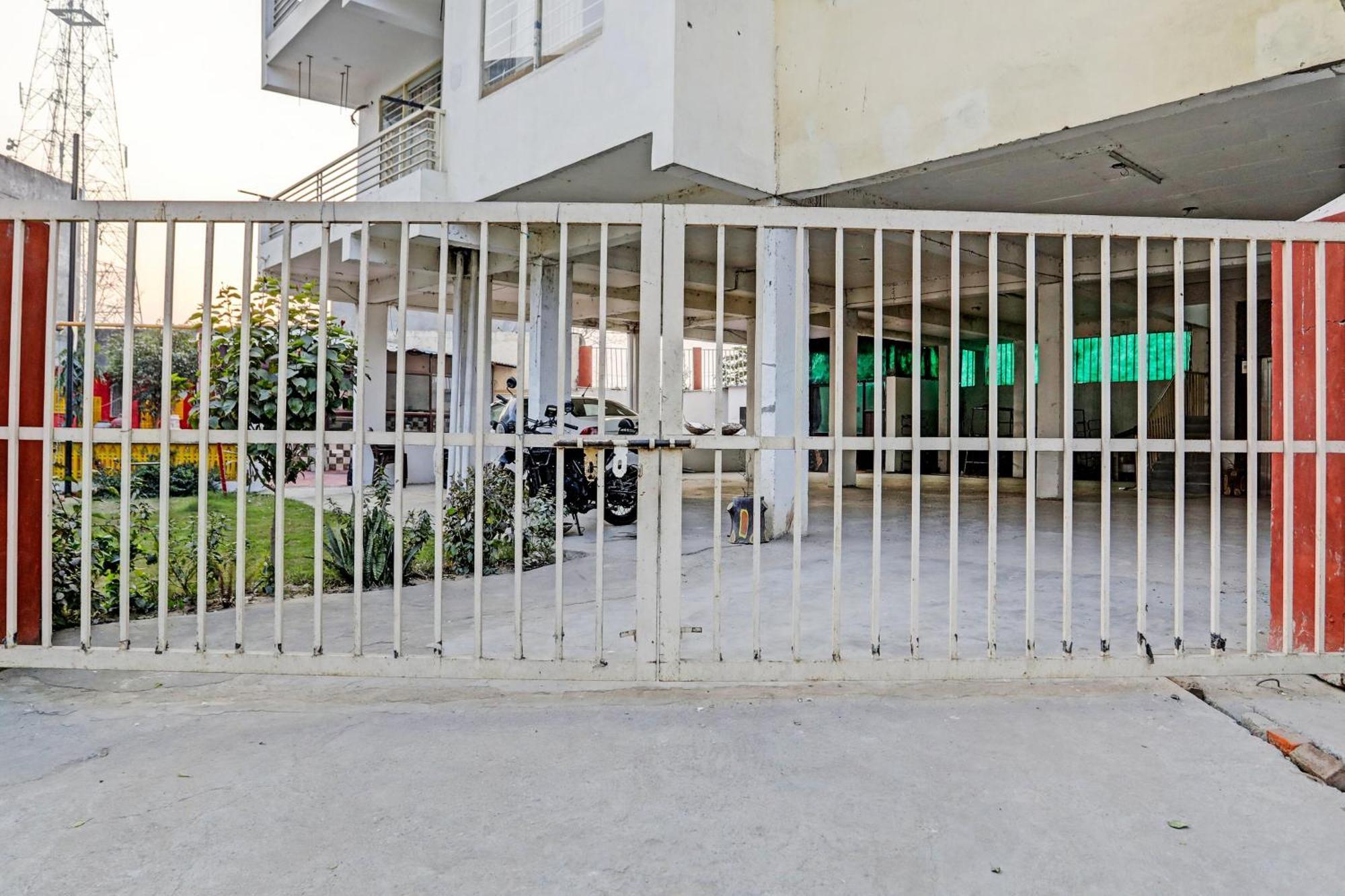 Oyo Home Green View Appartments Beas Bagian luar foto