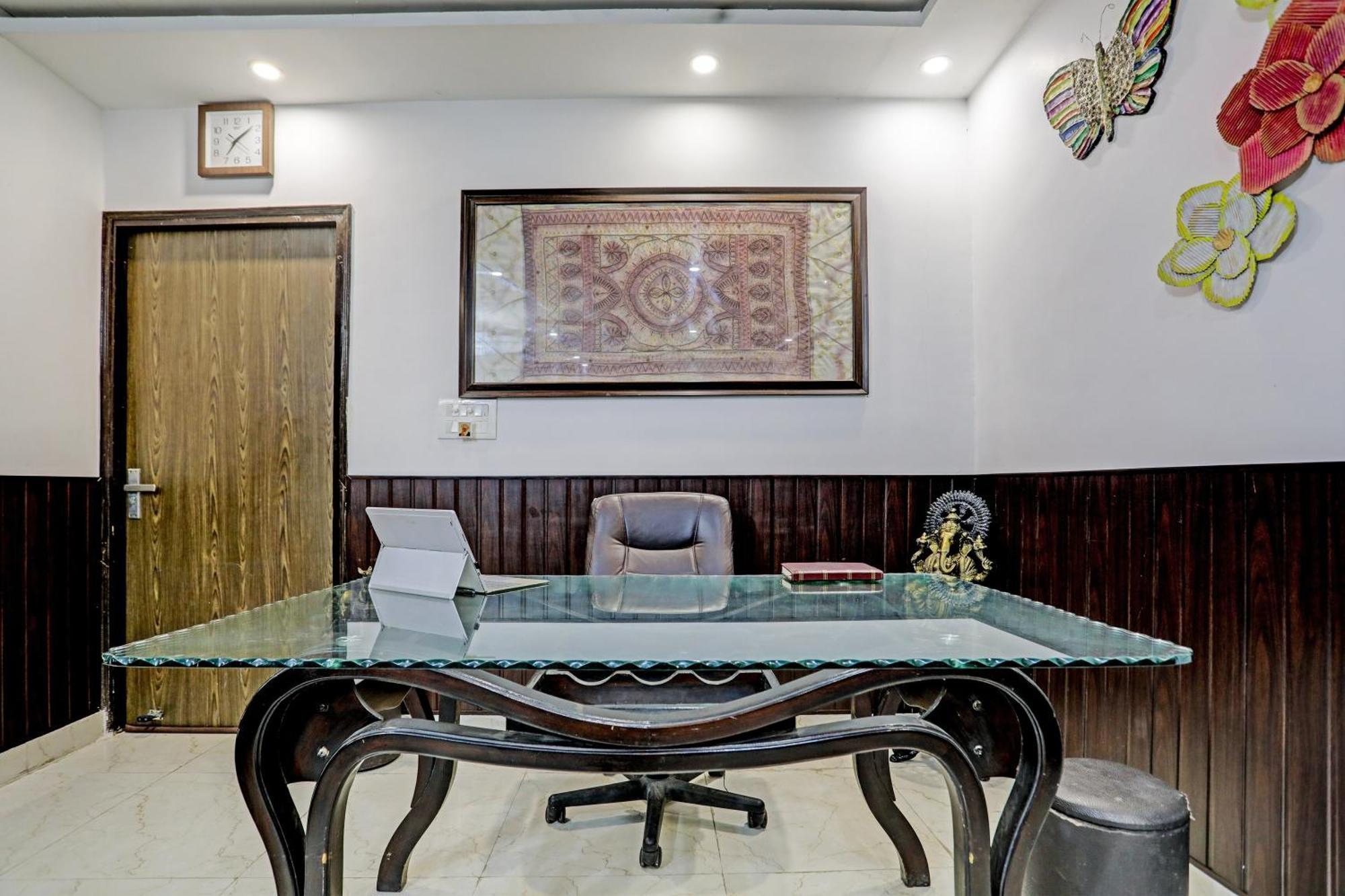 Oyo Home Green View Appartments Beas Bagian luar foto